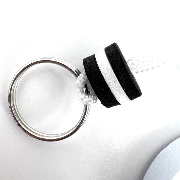 LOT OF 25 WHITE CLAW KEYCHAINS FOB COLLECTIBLE WHITE CLAW FANS FOAM FLOATS NEW - Picture 5 of 8